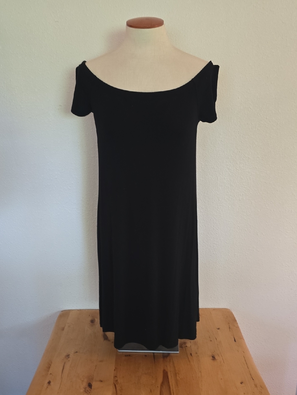 Old Navy Off Shoulder Ribbed Black Dress
